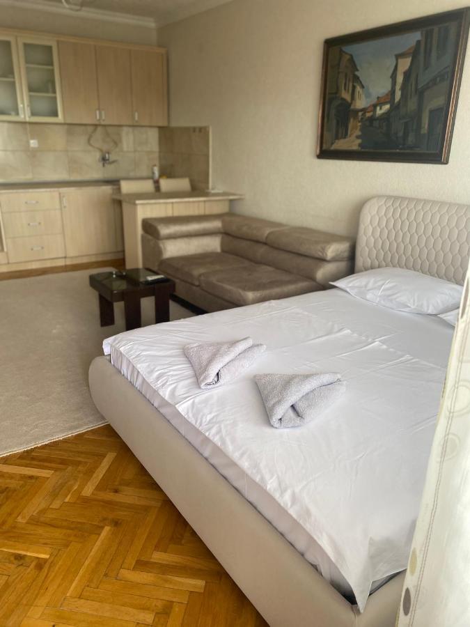 Apartment Perla Пристина Екстериор снимка