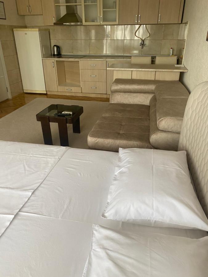 Apartment Perla Пристина Екстериор снимка