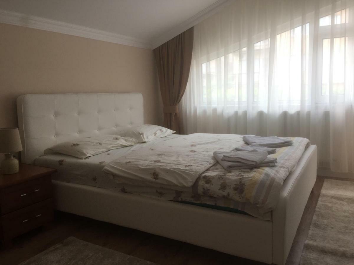 Apartment Perla Пристина Екстериор снимка